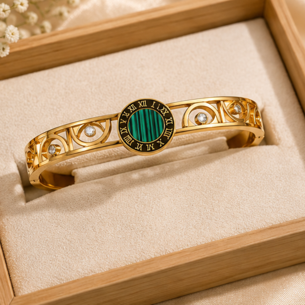 Vintage Roman Numeral Gold Tone Bracelet