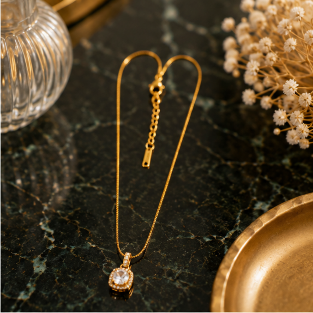 Delicate Gold-Tone Round Pendant Necklace for Everyday Elegance