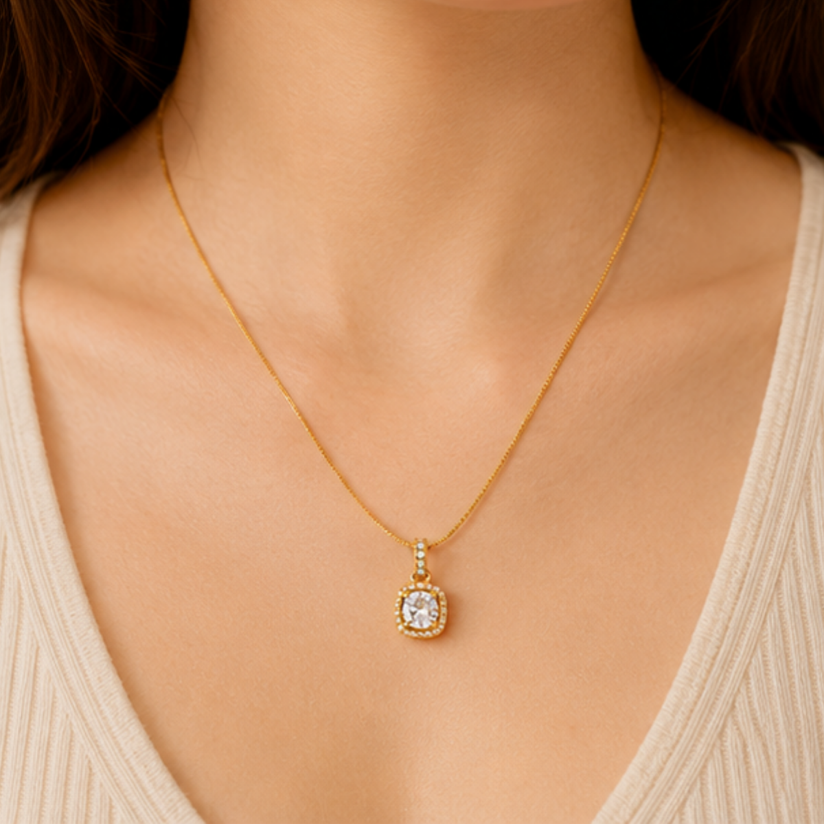 Delicate Gold-Tone Round Pendant Necklace for Everyday Elegance