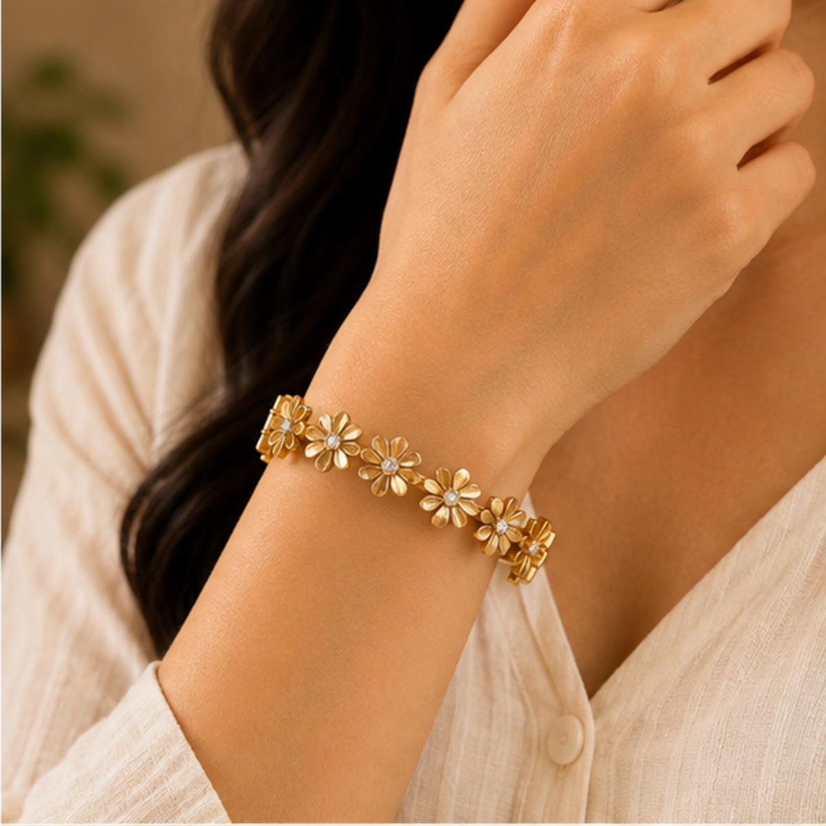 Gold Floral Crystal Bangle Bracelet for Everyday Elegance