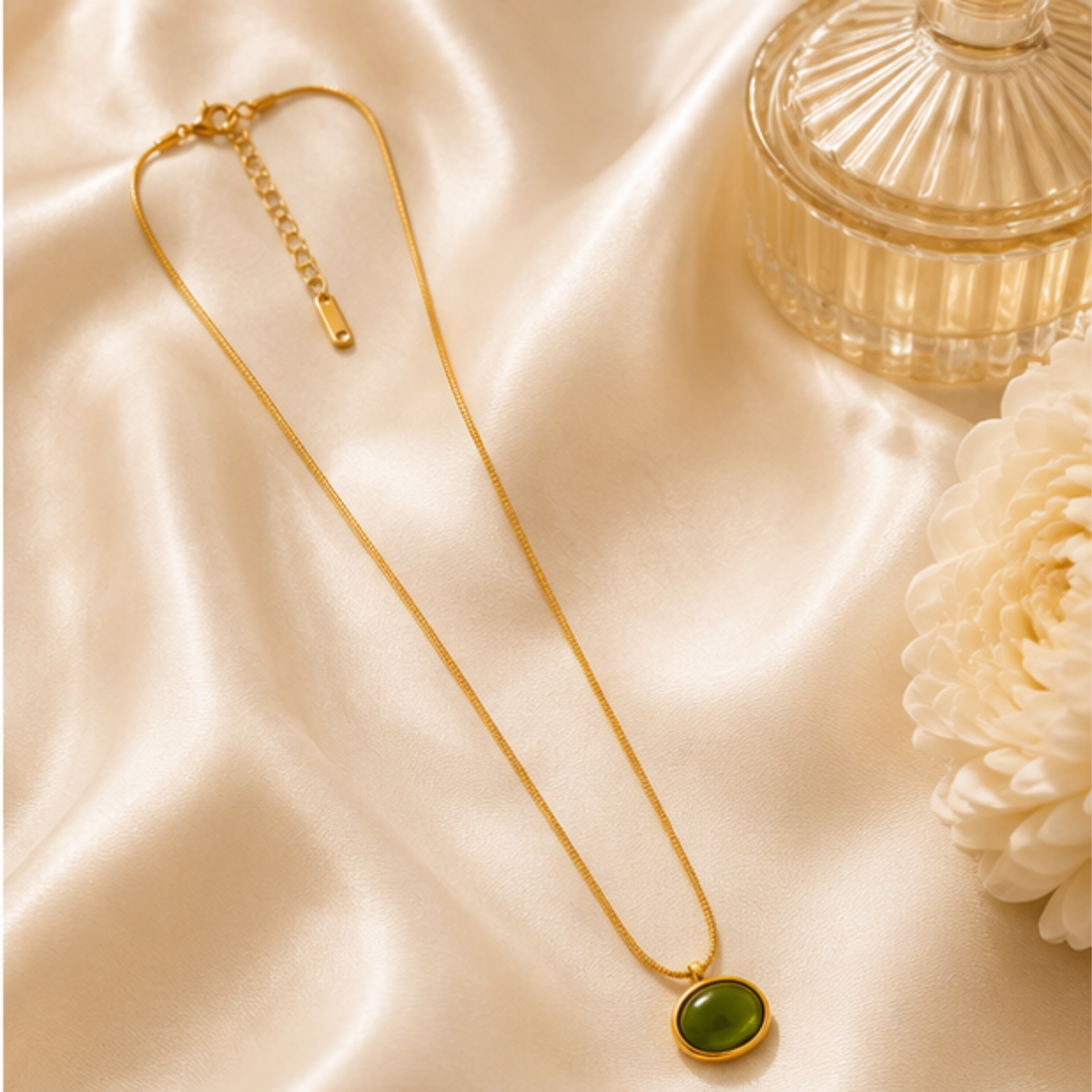 Gold Green Oval Pendant Long Necklace for Everyday Elegance