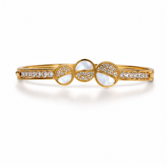 Gold Circle Crystal Bangle Bracelet for Everyday Elegance
